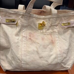 A BOAT & TOTE STORY | THE PERFECTLY DISTRESSED VINTAGE LINEMAN
